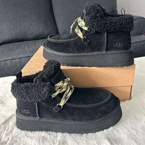 UGG FUNKARRA CABIN CUFF MINI BOOT